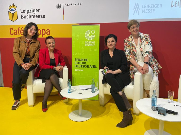 Anush Kocharyan, Arevik Ashkharoyan